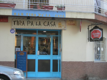 BAR-RESTAURANT
